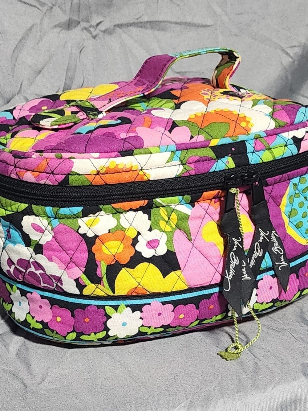 Vera Bradley Retired Floral Va Va Boom Train Case Cosmetic Bag.